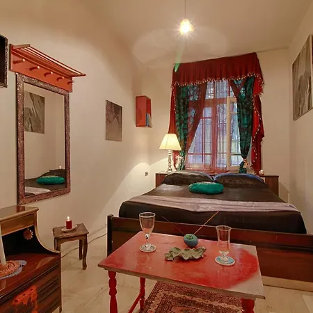 Bed & Breakfast House Of Arts